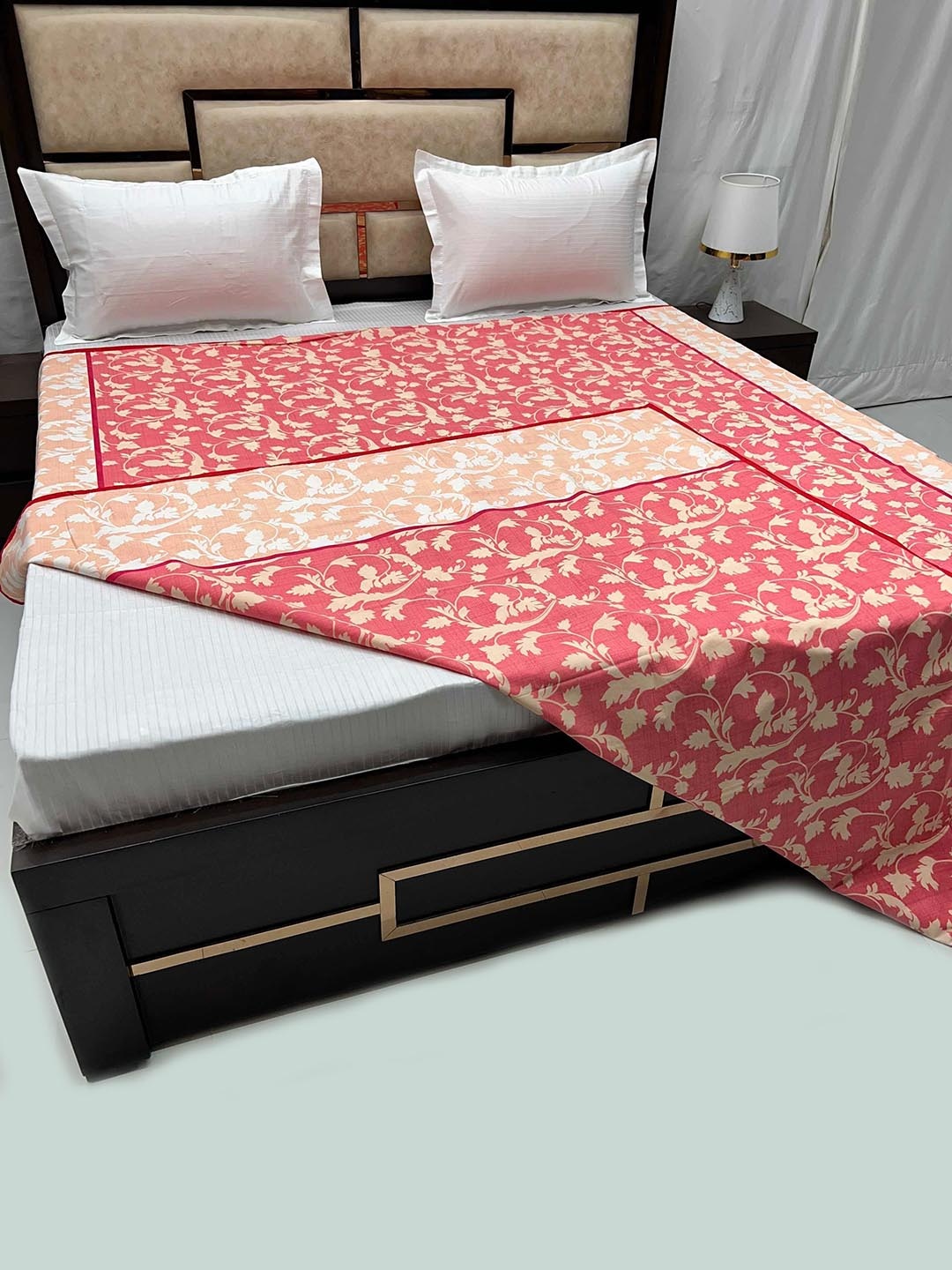 

Pure Decor Peach Printed Pure Cotton 300 TC Super King Duvet Cover