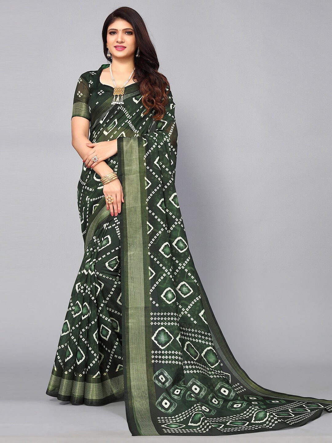 

KALINI Printed Bandhani Saree, Green