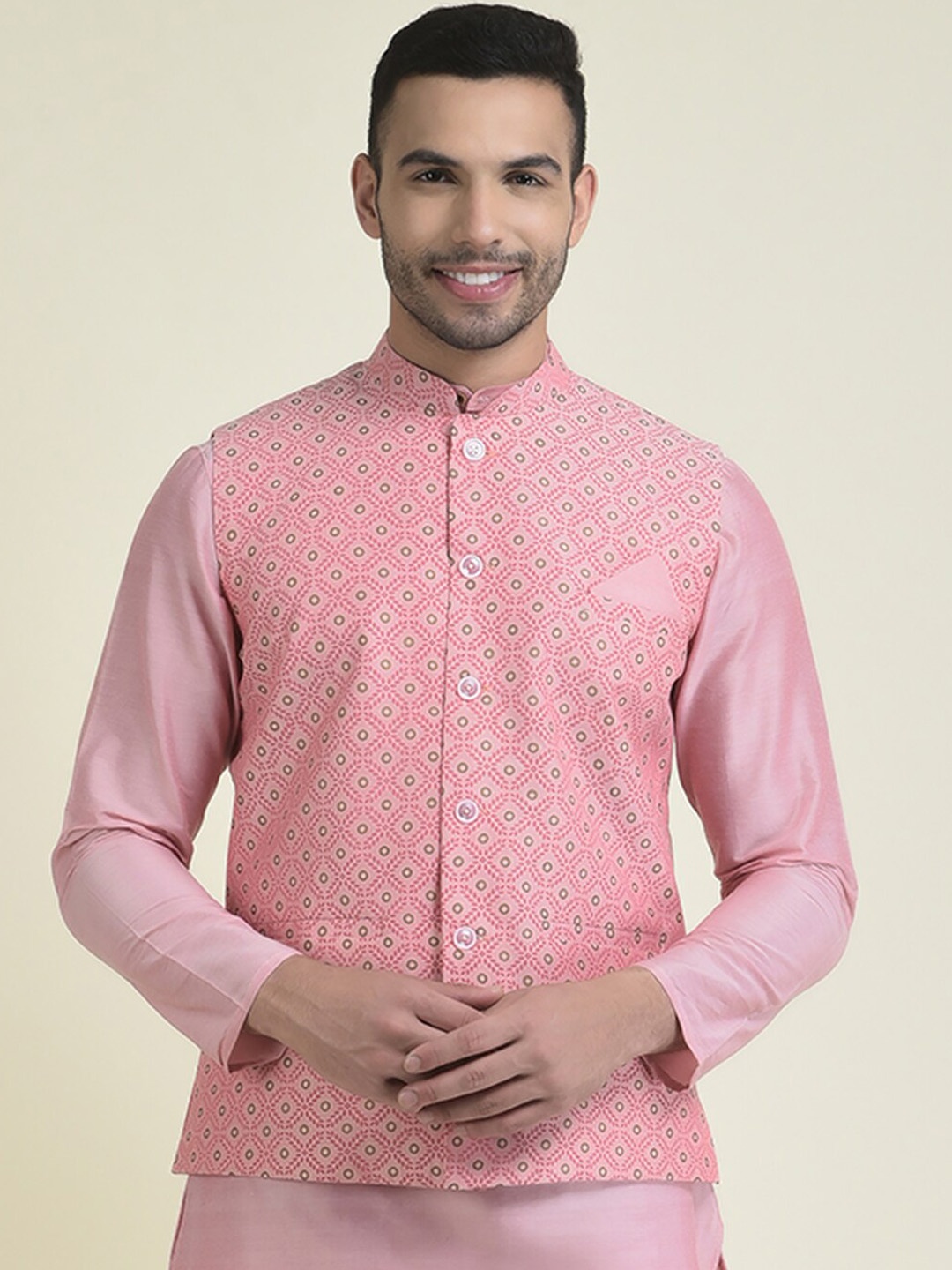 

DEYANN Men Ethnic Motifs Kurta with Pyjamas & Nehru Jacket, Peach