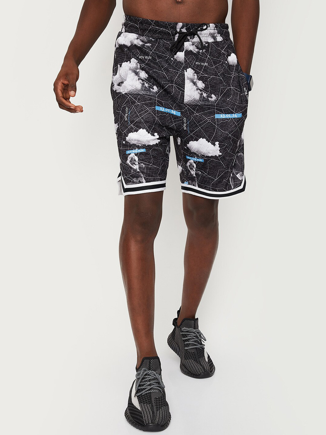 

max Men Printed Sports Shorts, Black