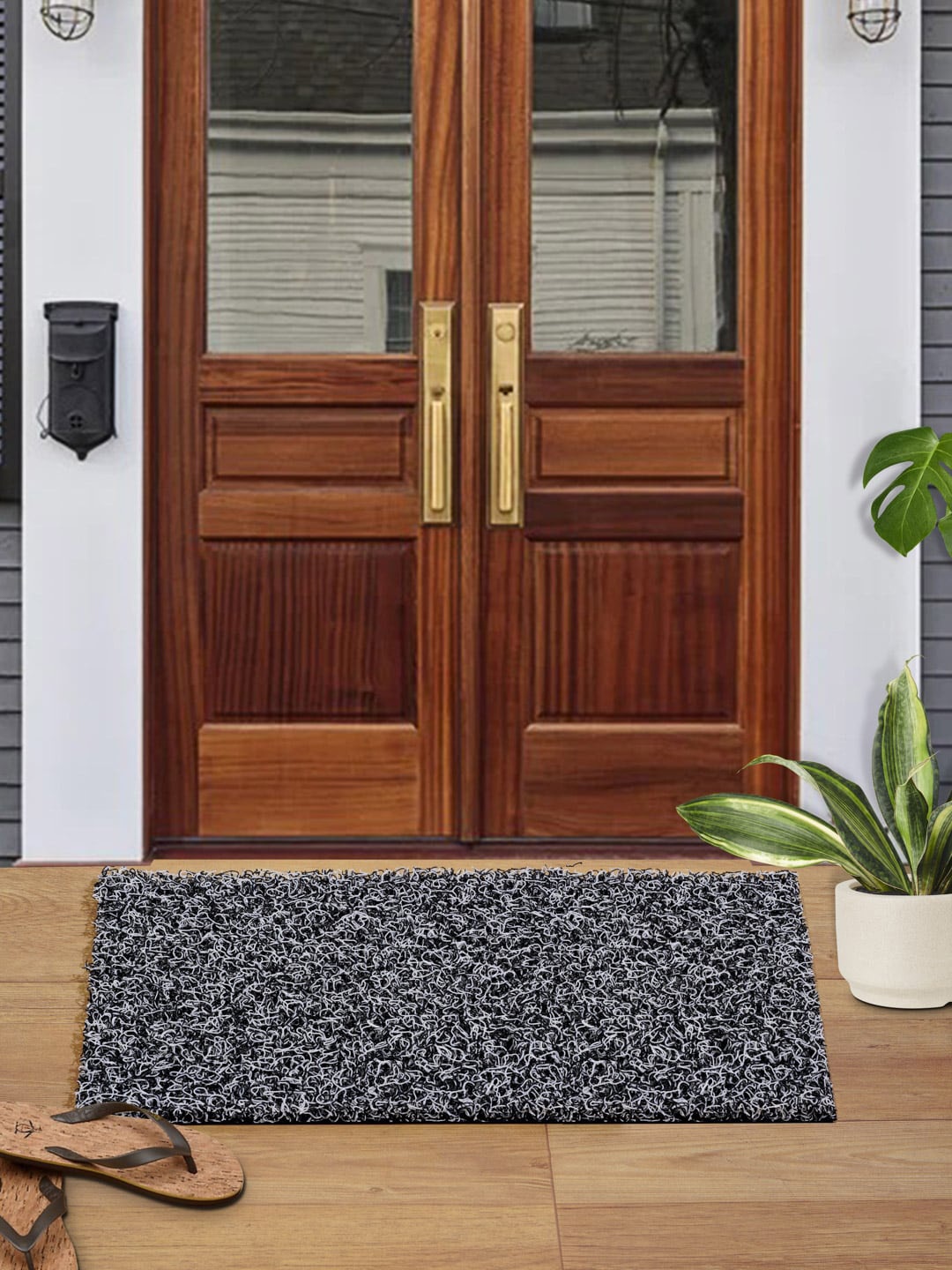 

DREAM WEAVERZ Black & White Anti-Skid Large Size Rubber Coir Door Mat