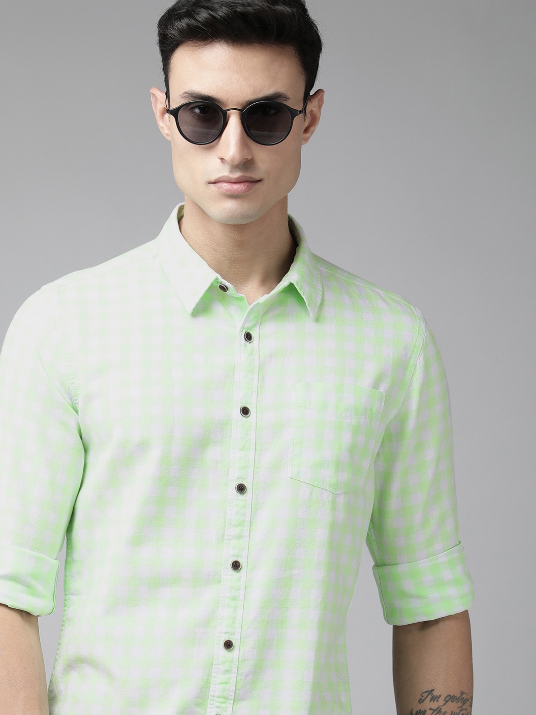 

BEAT LONDON by PEPE JEANS Men Pure Cotton Slim Fit Gingham Checks Casual Shirt, Green