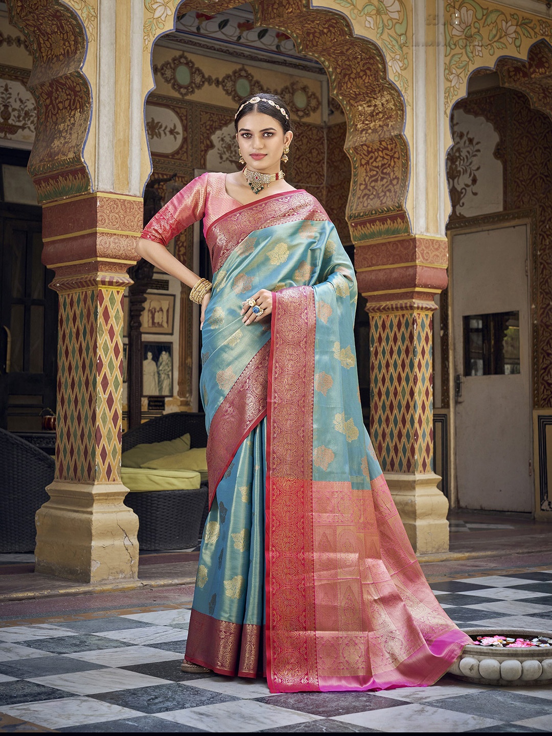 

elora Woven Design Zari Art Silk Saree, Blue