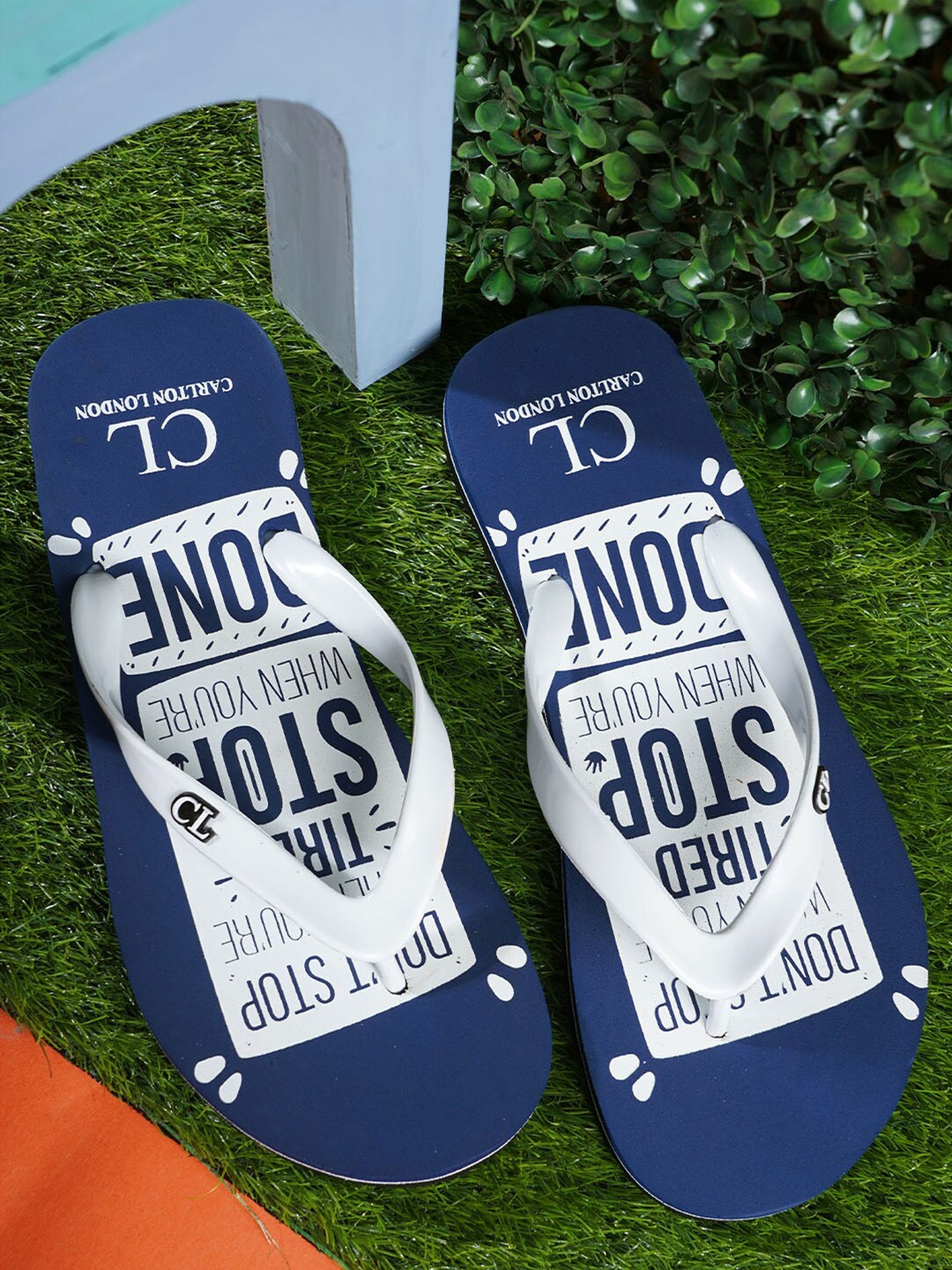 

Carlton London Men Printed Rubber Thong Flip-Flops, Navy blue