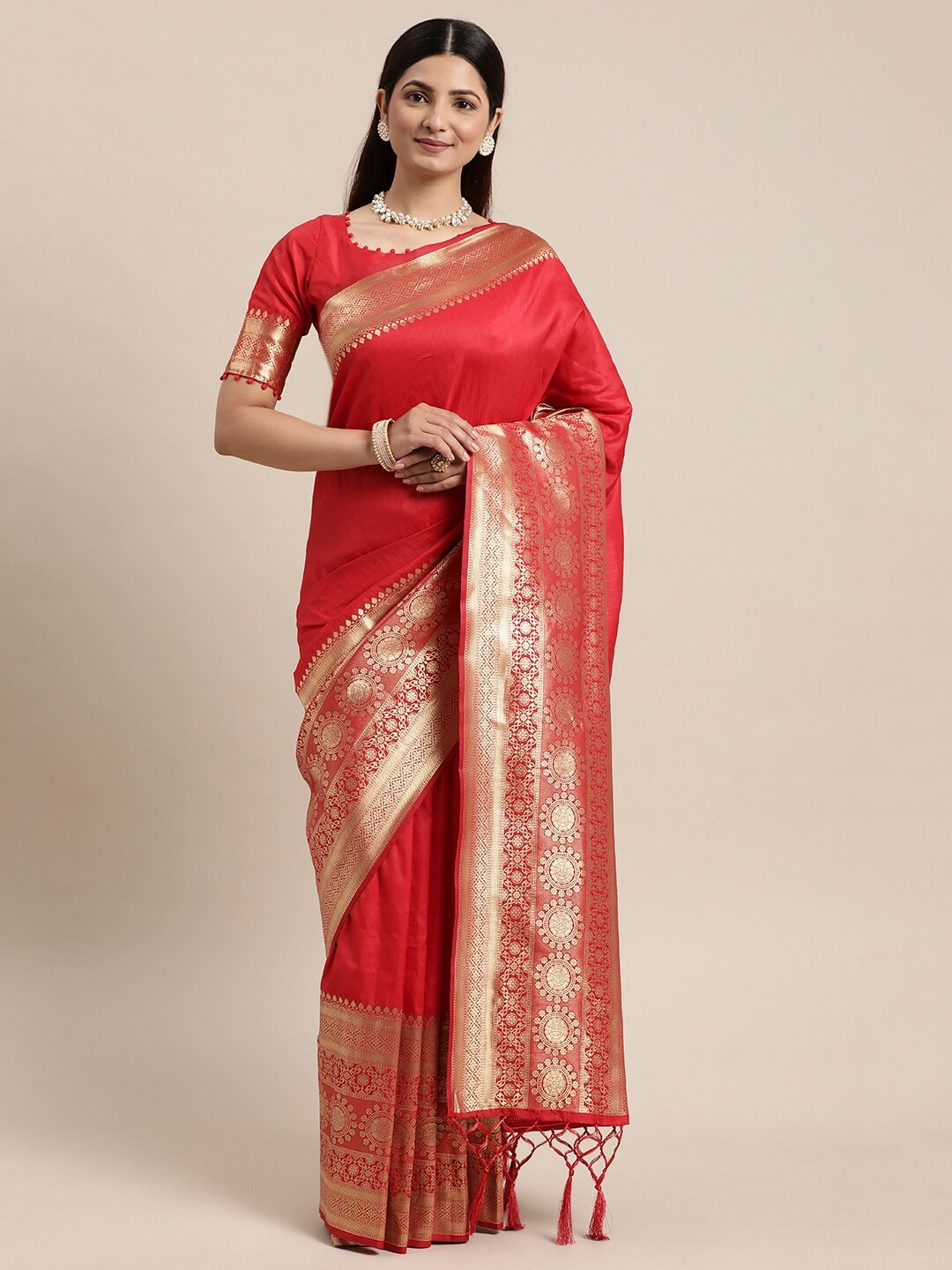 

AVANSHEE Zari Pure Silk Saree, Red