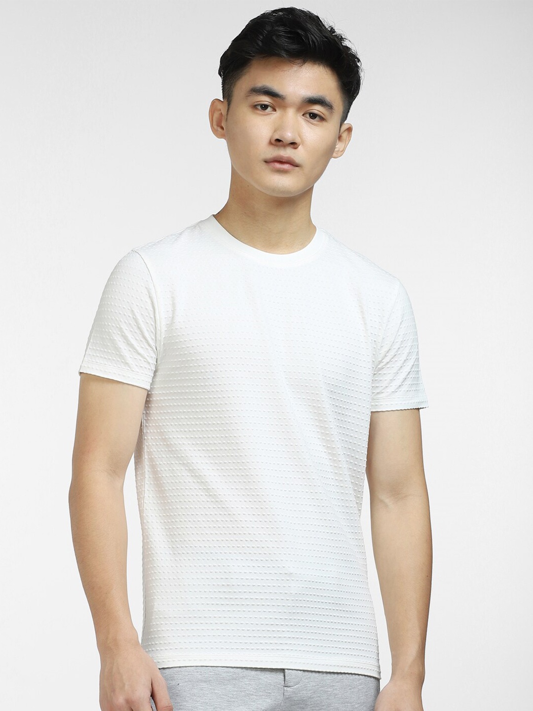 

Jack & Jones Men Round Neck Slim Fit Cotton T-shirt, White