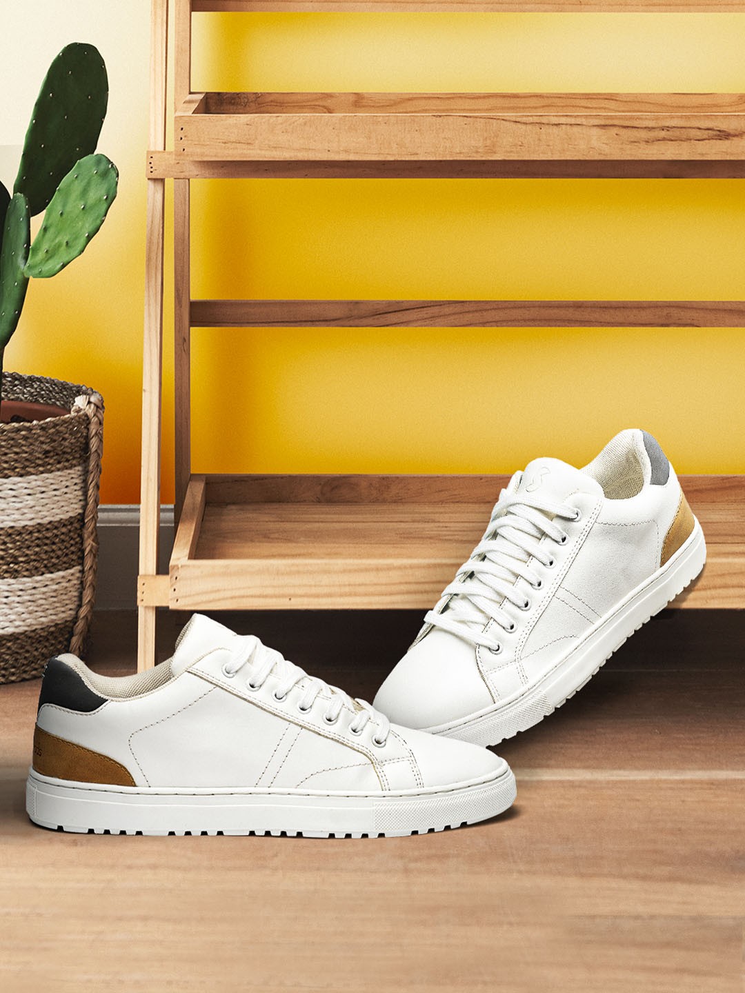 

Solethreads Men Colourblocked Sneakers, White