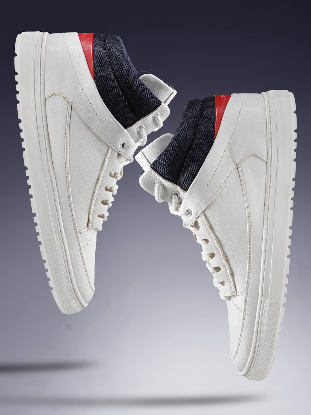 

Solethreads Men Colourblocked Sneakers, White