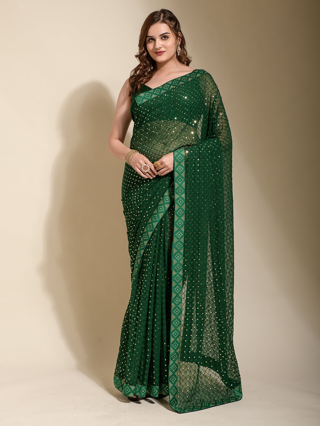 

Globon Impex Embellished Sequinned Pure Georgette Saree, Green