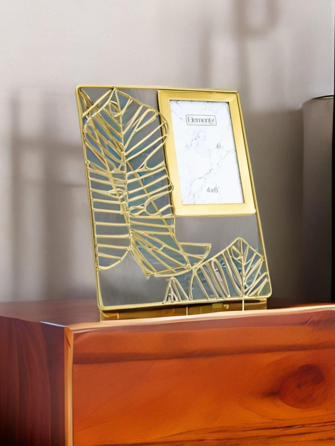 

Athome by Nilkamal Gold-Toned Wired Photo Frames
