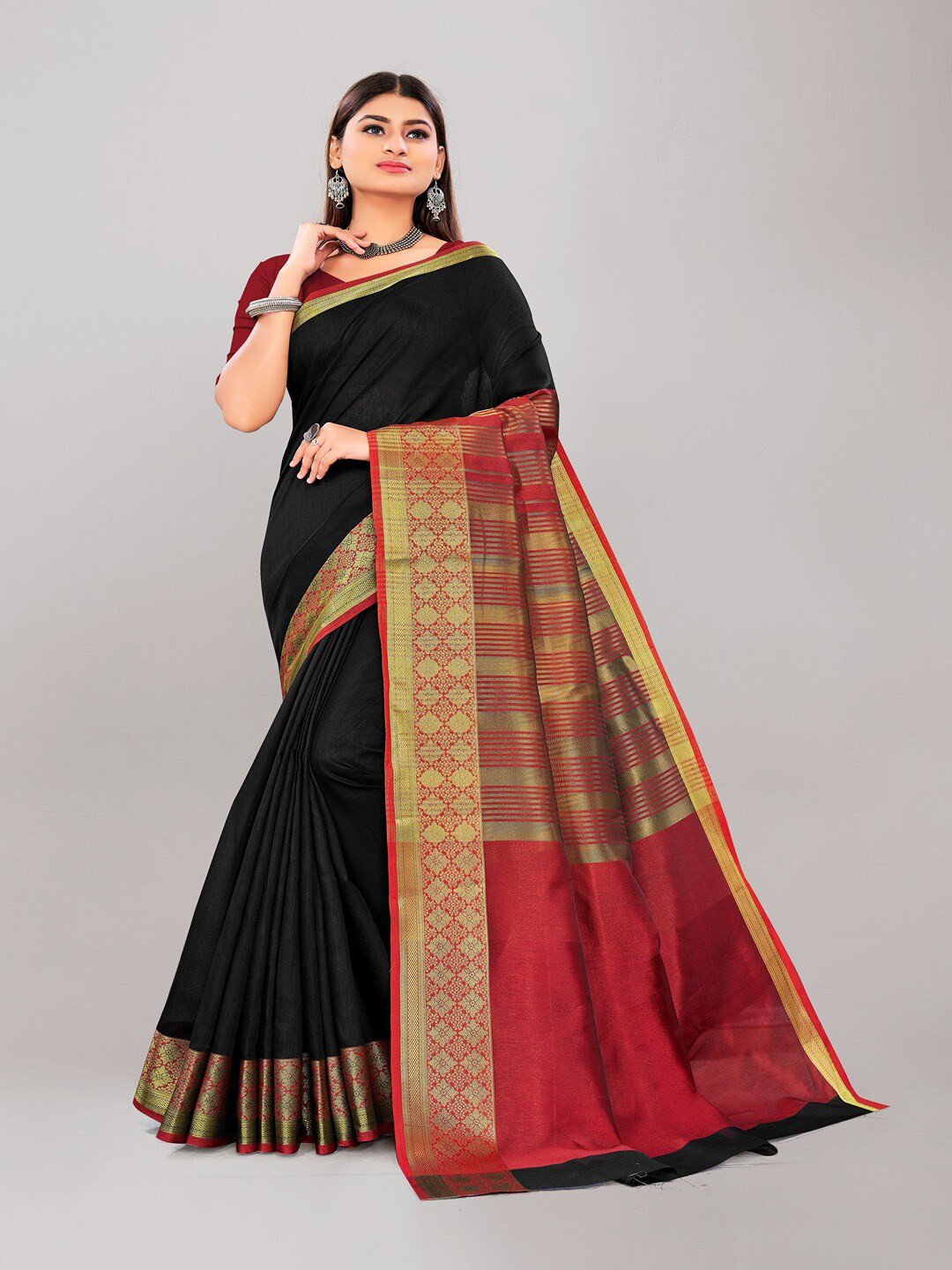 

HERE&NOW Zari Bordered Banarasi Pure Cotton Saree, Black