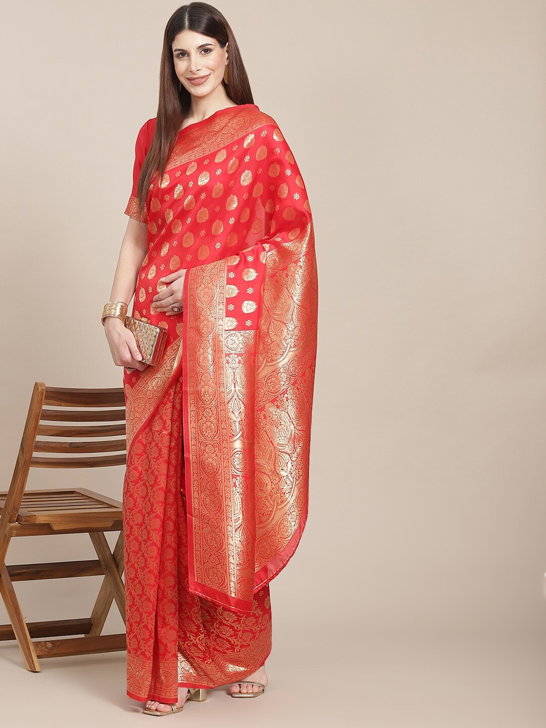 

AADVIKA Woven Design Zari Silk Blend Kanjeevaram Saree, Red