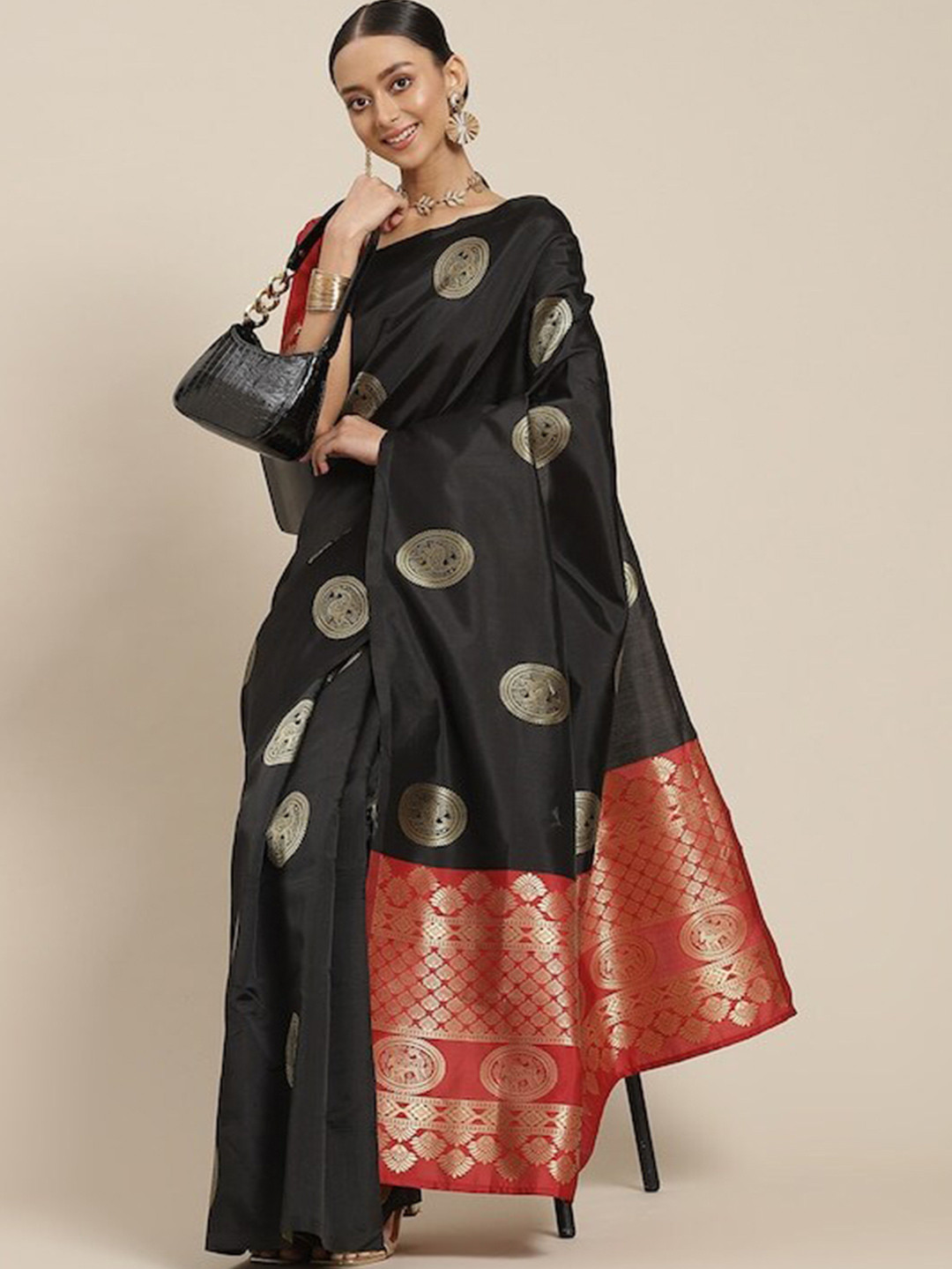 

AADVIKA Woven Design Zari Silk Blend Kanjeevaram Saree, Black