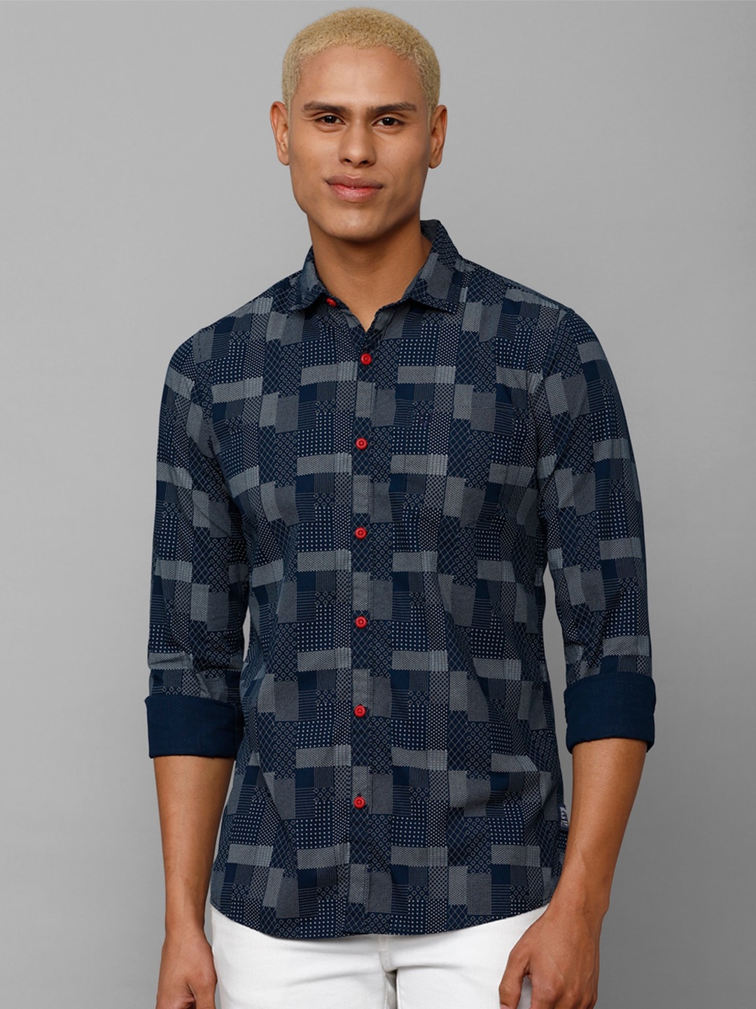 

Allen Solly Sport Men Geometric Printed Cotton Casual Shirt, Navy blue