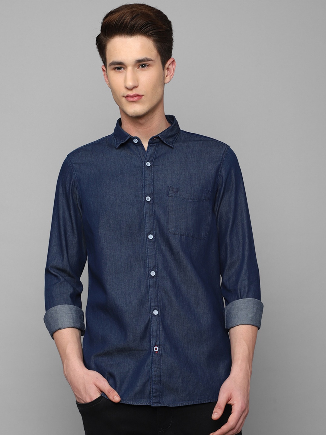 

Allen Solly Sport Men Pure Cotton Casual Shirt, Navy blue