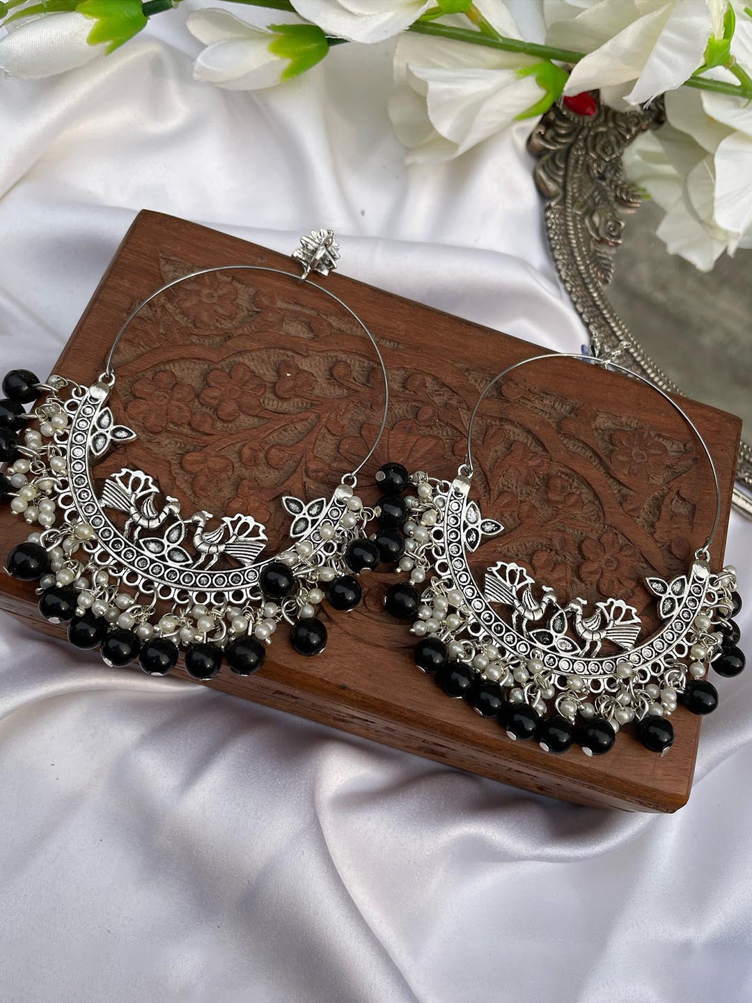 

Krelin Silver-Toned & Black Circular Chandbalis Earrings