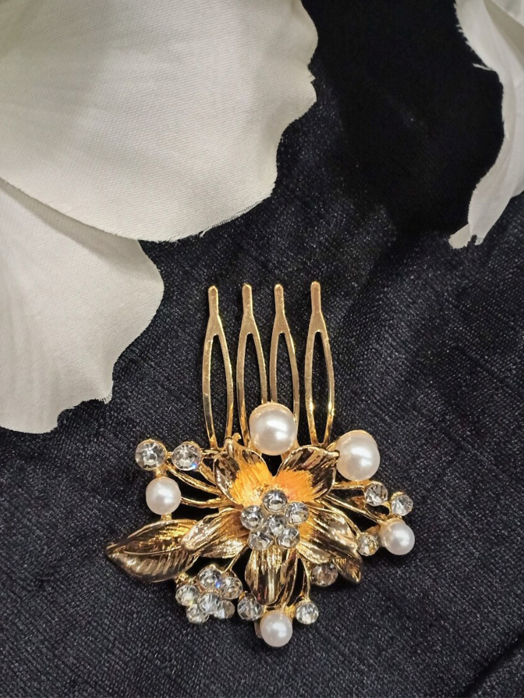 

FEMMIBELLA Women Embellished Comb Pin, Gold
