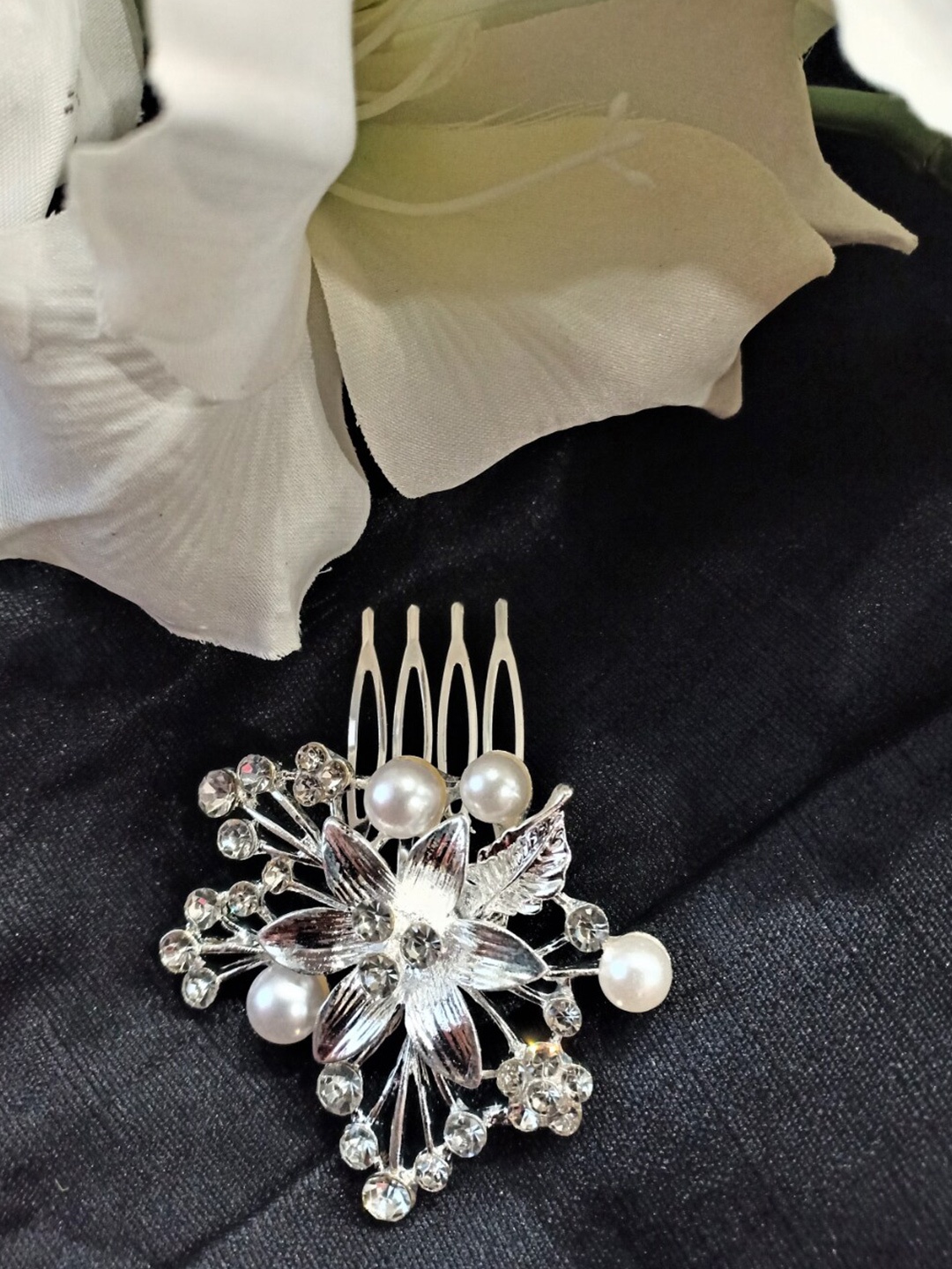 

FEMMIBELLA Women Floral Embellished Comb Pin, Silver