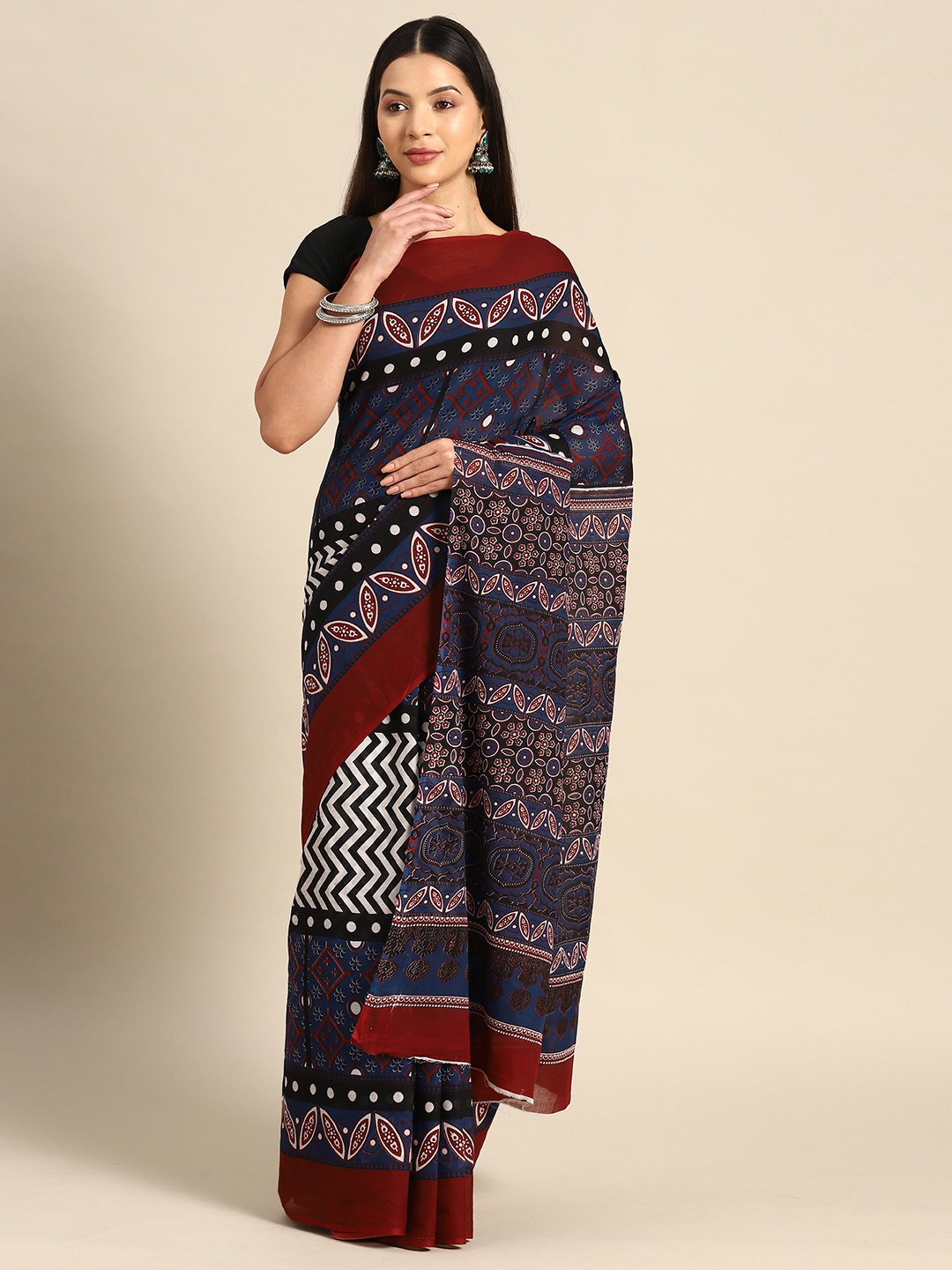 

BUTA BUTI Ethnic Motifs Printed Pure Cotton Saree, Navy blue