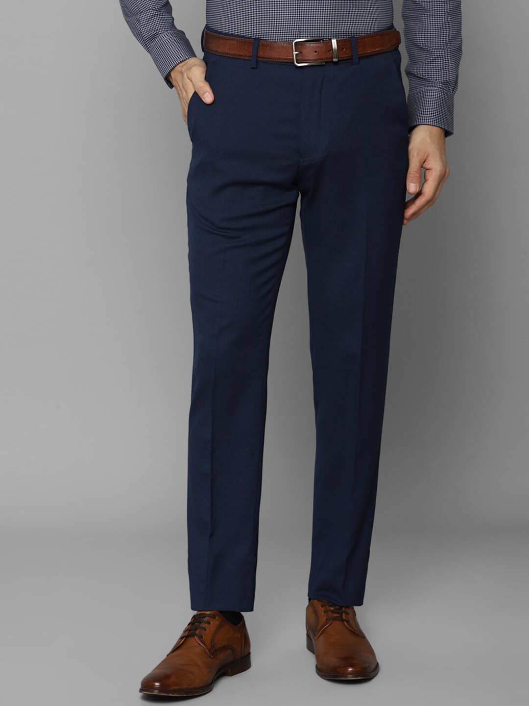 

Louis Philippe Men Cotton Slim Fit Trousers, Navy blue