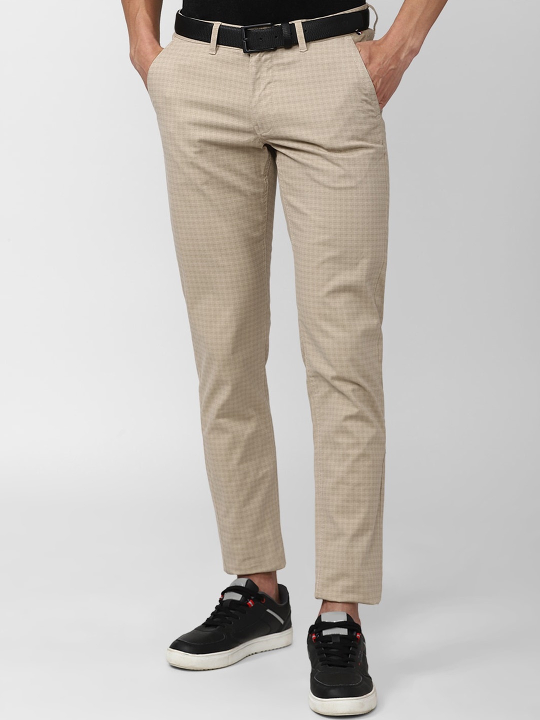 

Van Heusen Sport Men Textured Checked Slim Fit Chinos Trousers, Beige