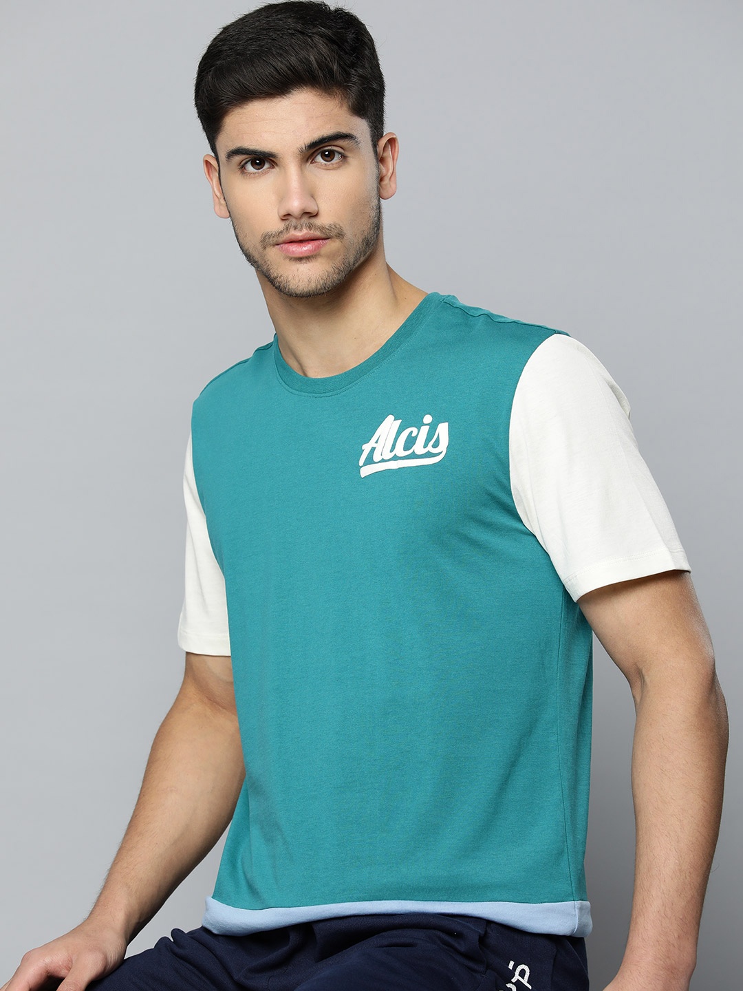 

Alcis Men Colourblocked Anti Static Sports T-shirt, Teal