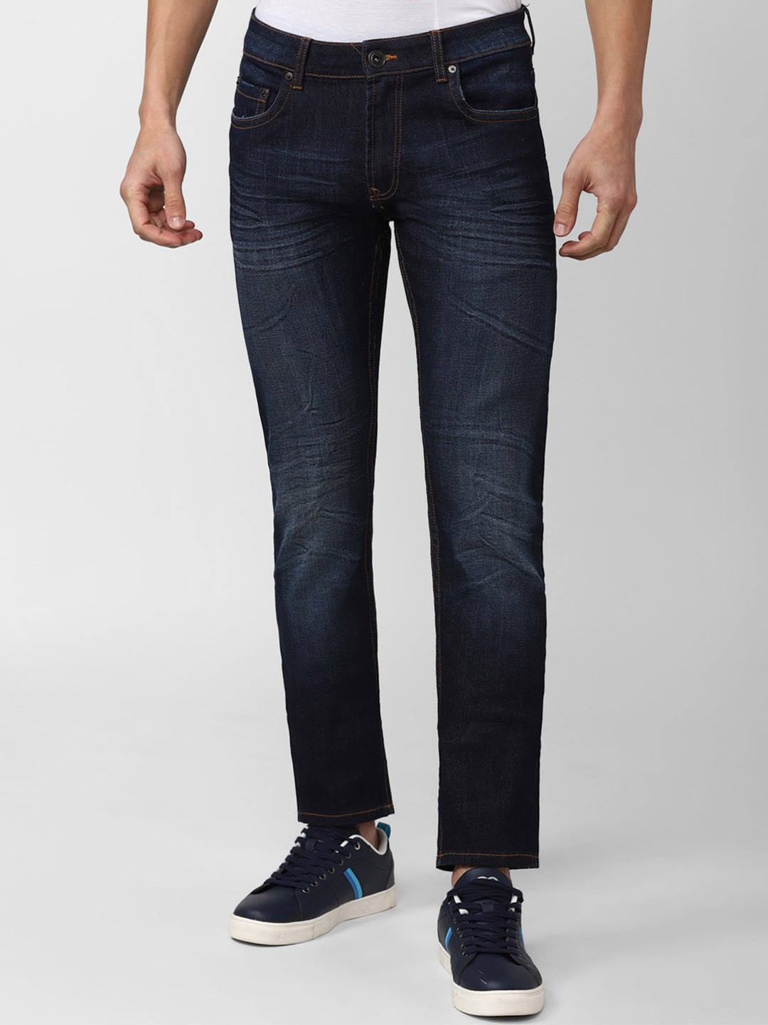 

Peter England Casuals Men Solid Slim Fit Light Fade Jeans, Navy blue