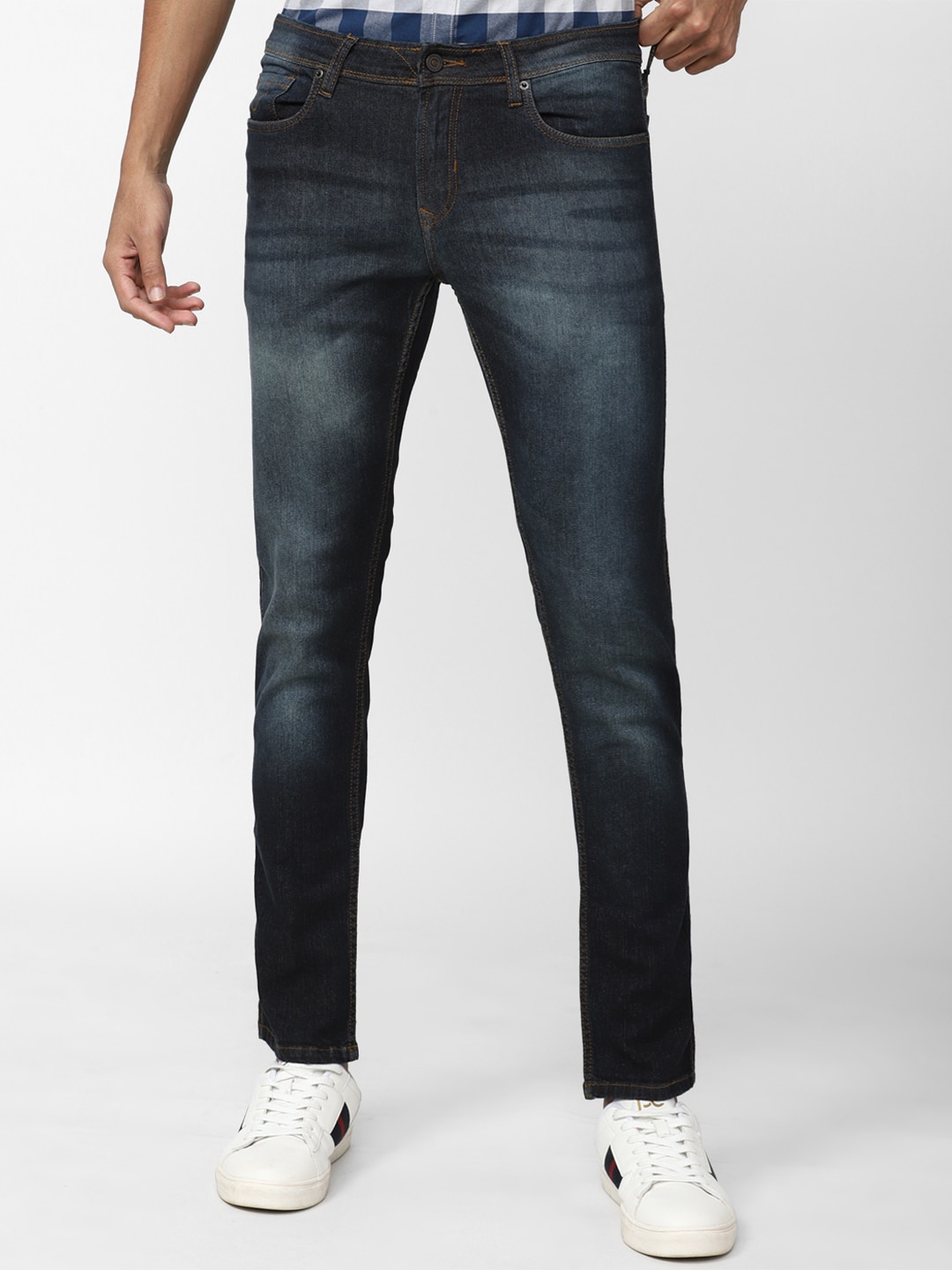 

Peter England Casuals Men Skinny Fit Heavy Fade Jeans, Navy blue