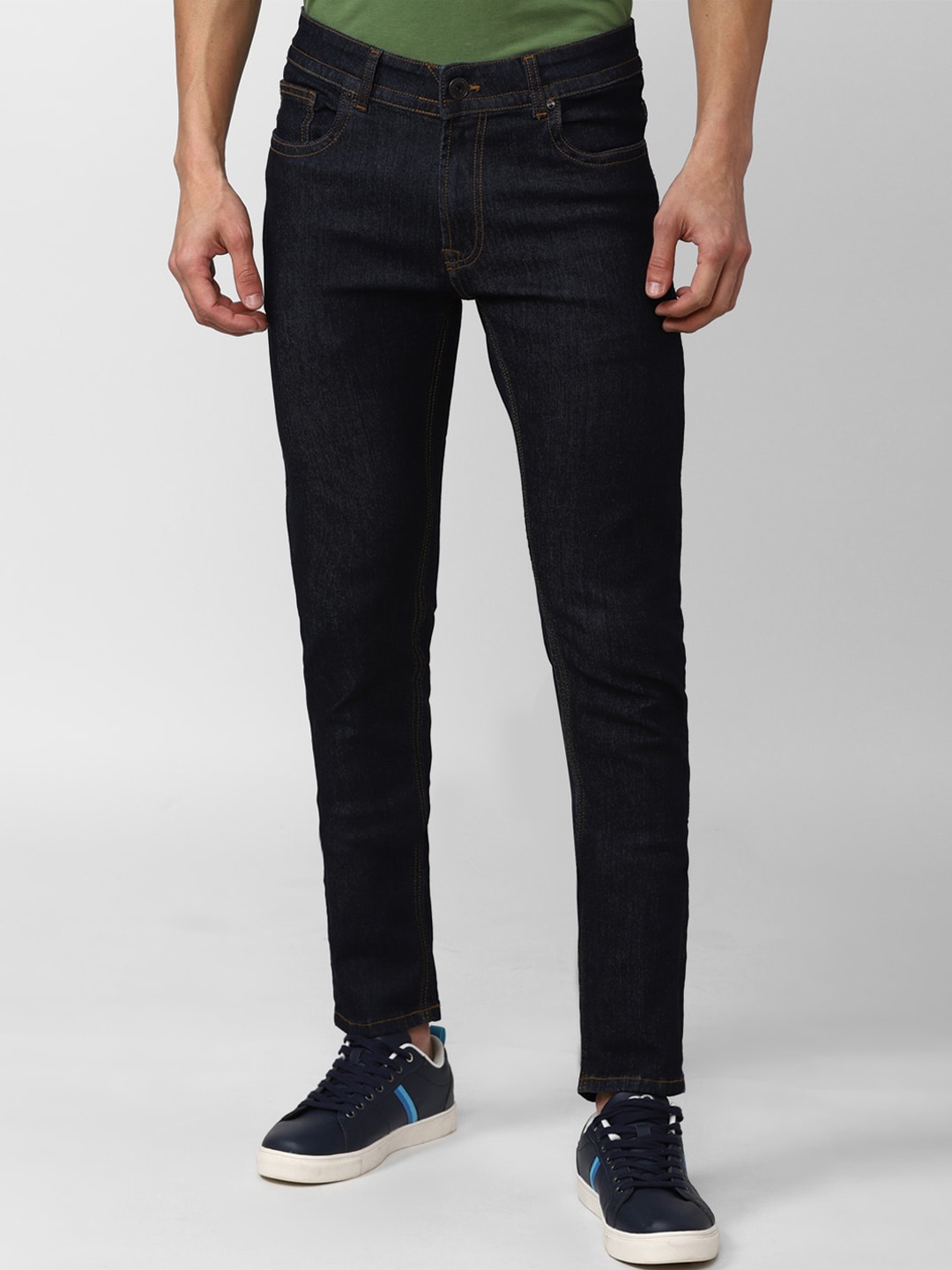 

Peter England Casuals Men Slim Fit Jeans, Navy blue