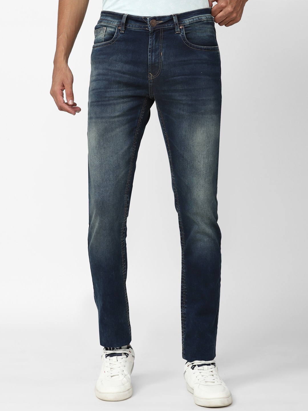 

Peter England Casuals Men Solid Slim Fit Light Fade Jeans, Navy blue