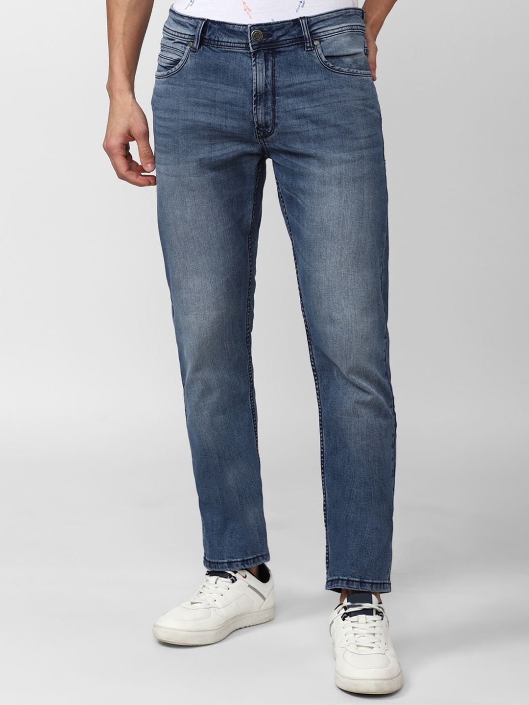 

Peter England Casuals Men Slim Fit Heavy Fade Jeans, Blue