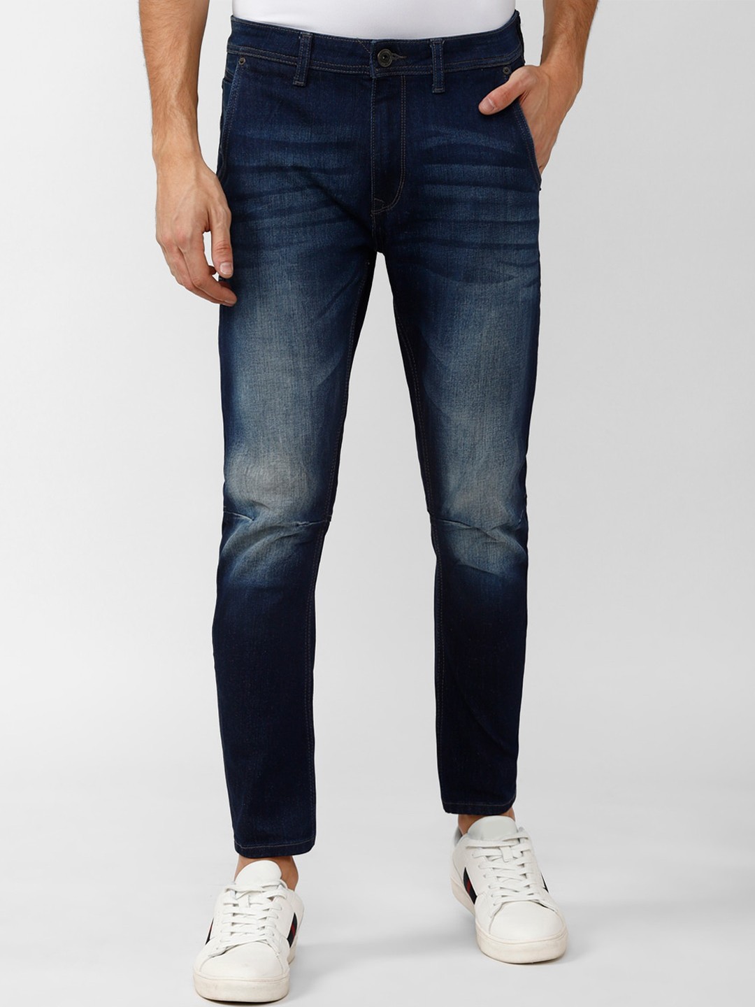 

Peter England Casuals Men Heavy Fade Jeans, Navy blue