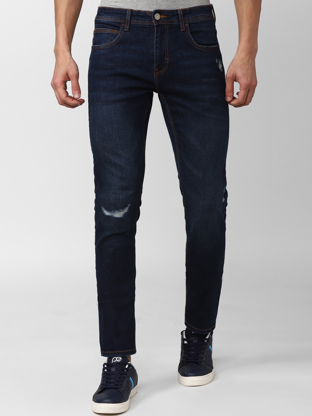 

Peter England Casuals Men Slim Fit Slash Knee Light Fade Jeans, Navy blue