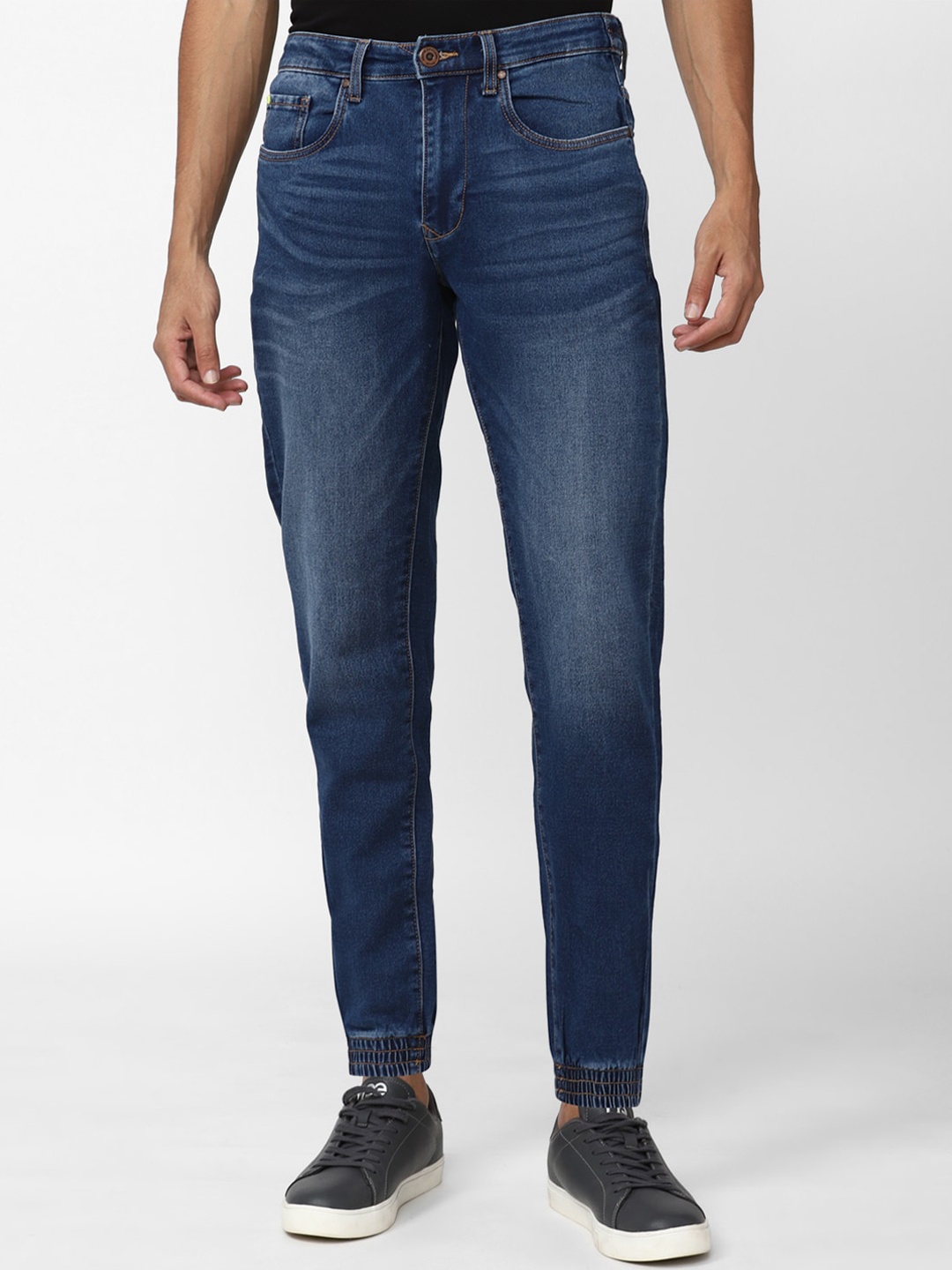 

Peter England Casuals Men Light Fade Jeans, Navy blue