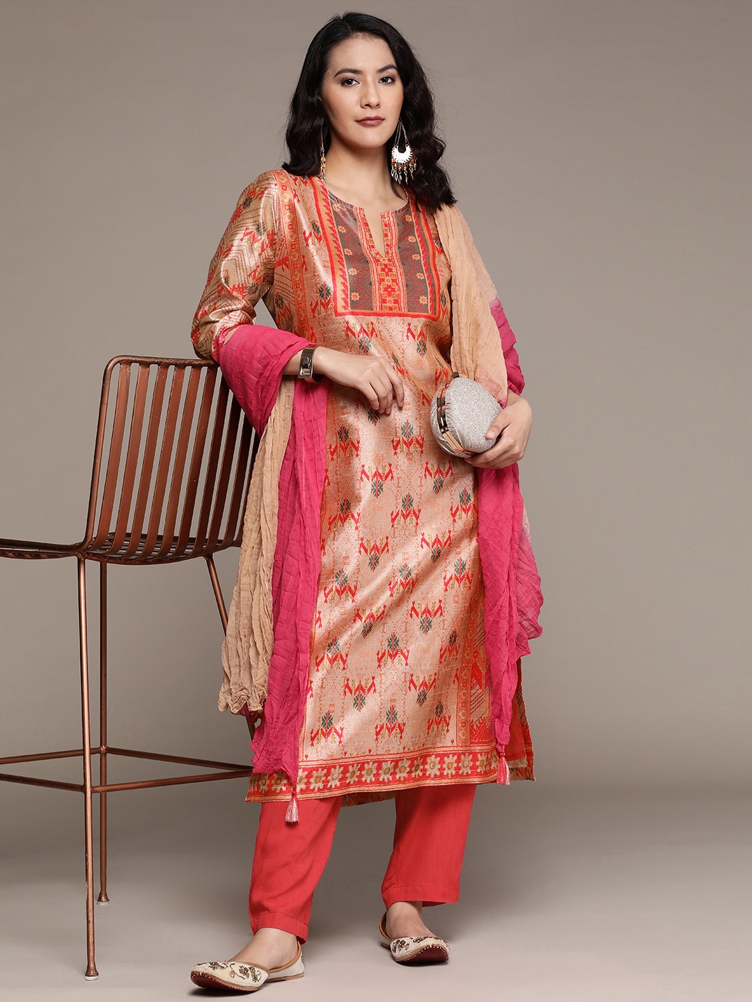 

aarke Ritu Kumar Women Beige Ethnic Motifs Printed Kurta with Trousers & With Dupatta