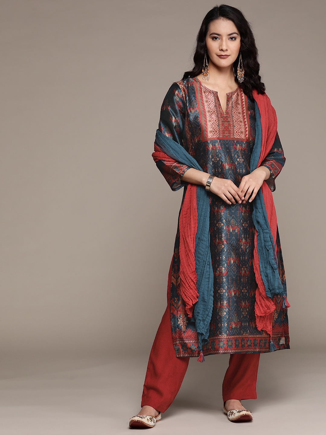 

aarke Ritu Kumar Women Ethnic Motifs Printed Kurta With Trousers & With Dupatta, Navy blue