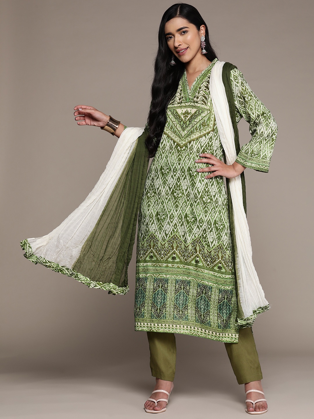 

aarke Ritu Kumar Women Printed Kurta With Trousers & With Dupatta, Green