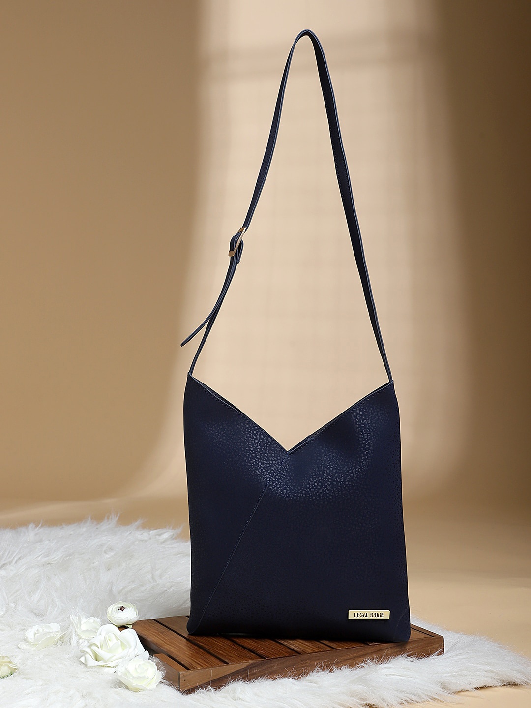

LEGAL BRIBE Structured Sling Bag, Blue
