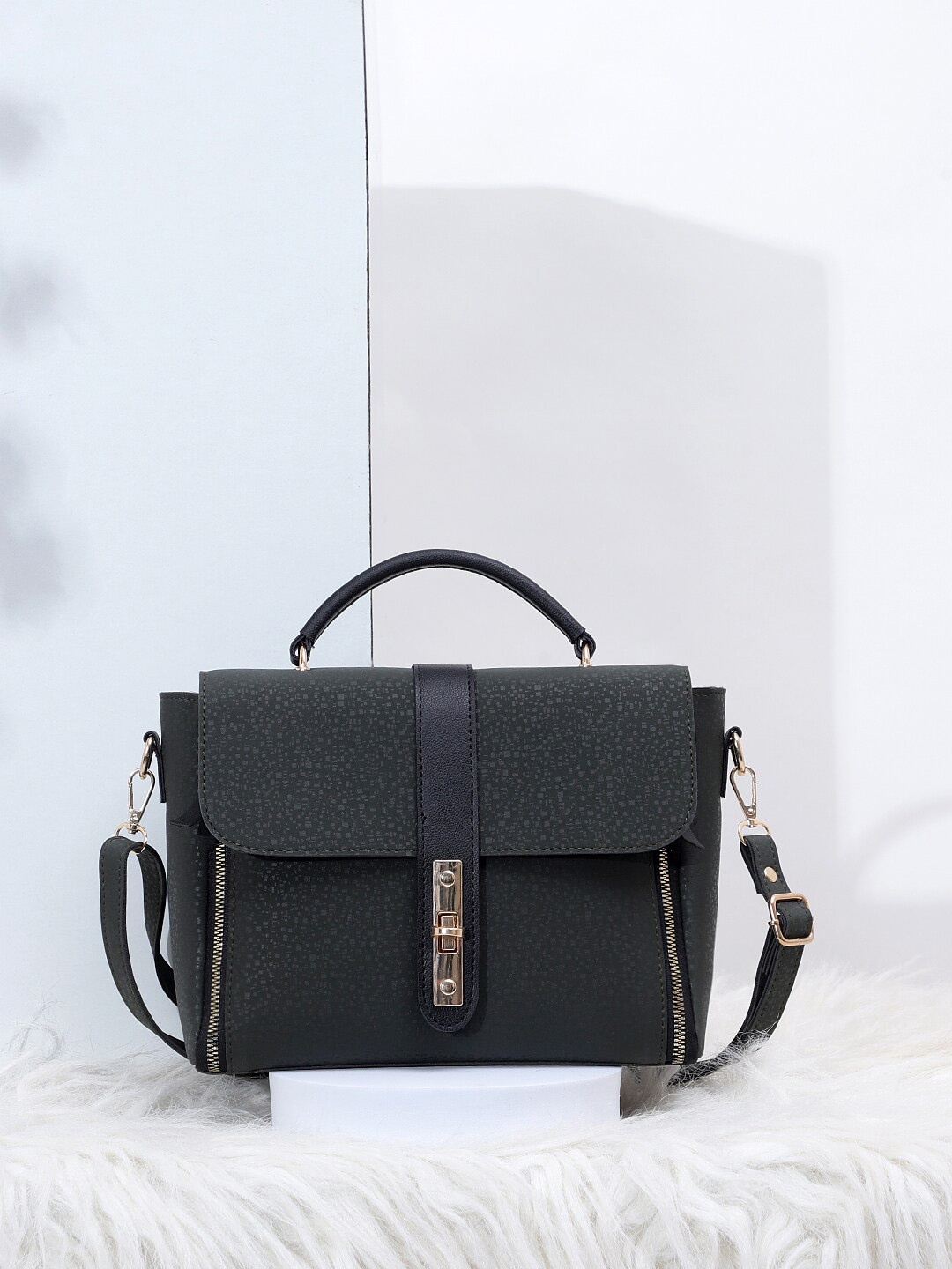 

LEGAL BRIBE Textured Structured Satchel, Olive