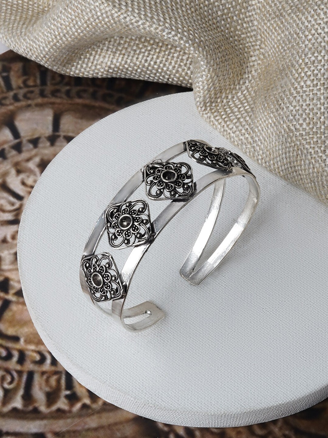 

TEEJH Women Oxidised Silver-Plated Kada Bracelet