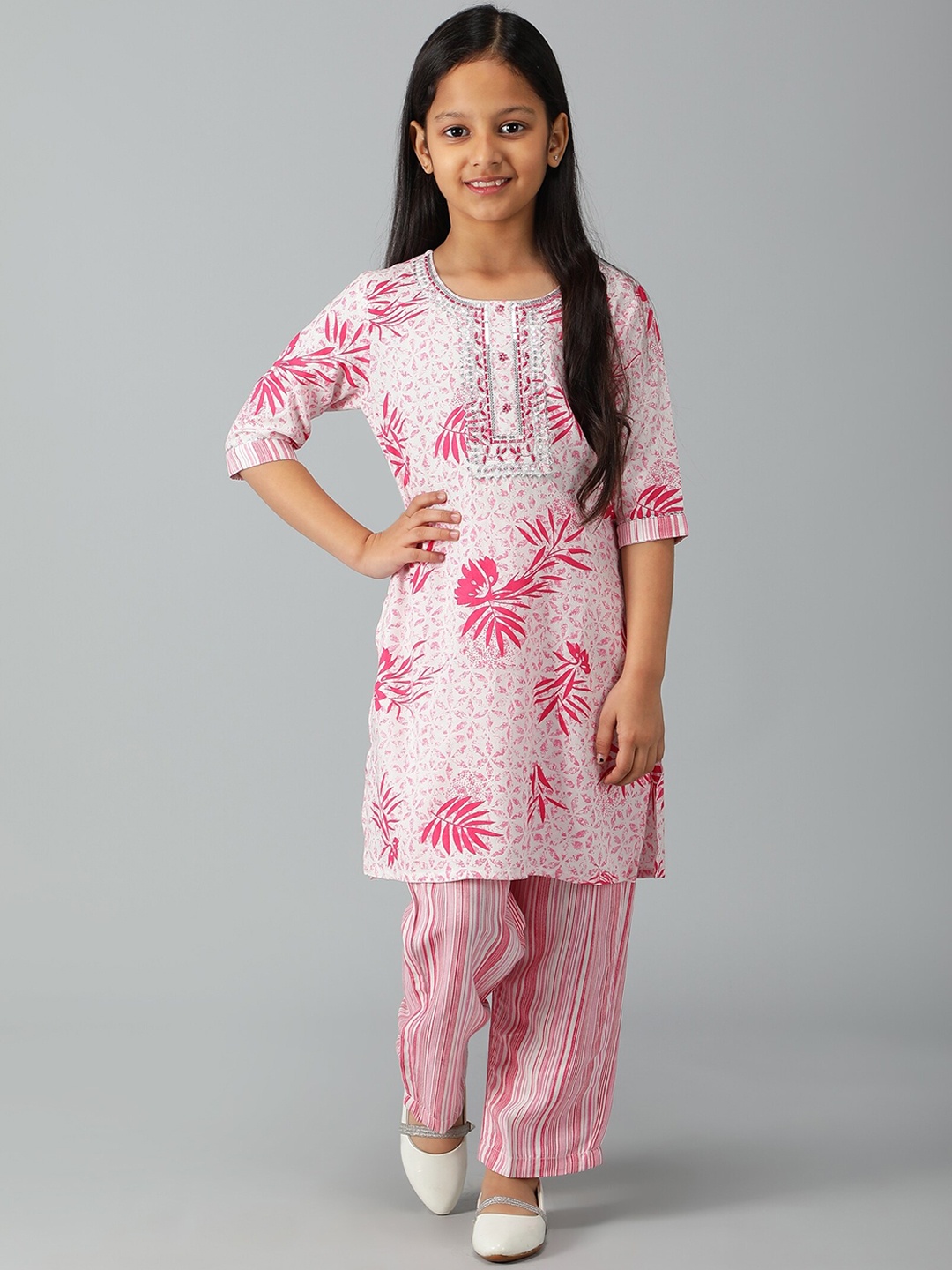 

misbis Girls Floral Printed Thread Work Kurta with Palazzos, Pink