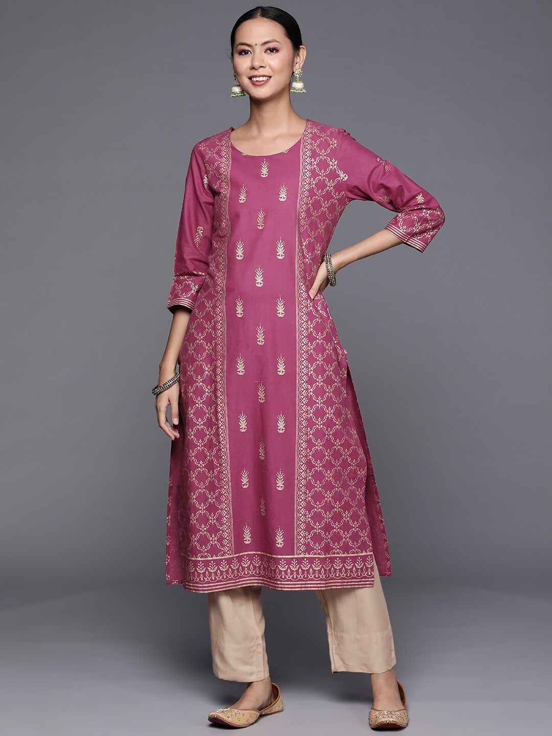 

Varanga Women Ethnic Motifs Printed Pure Cotton Kurta with Trousers, Mauve
