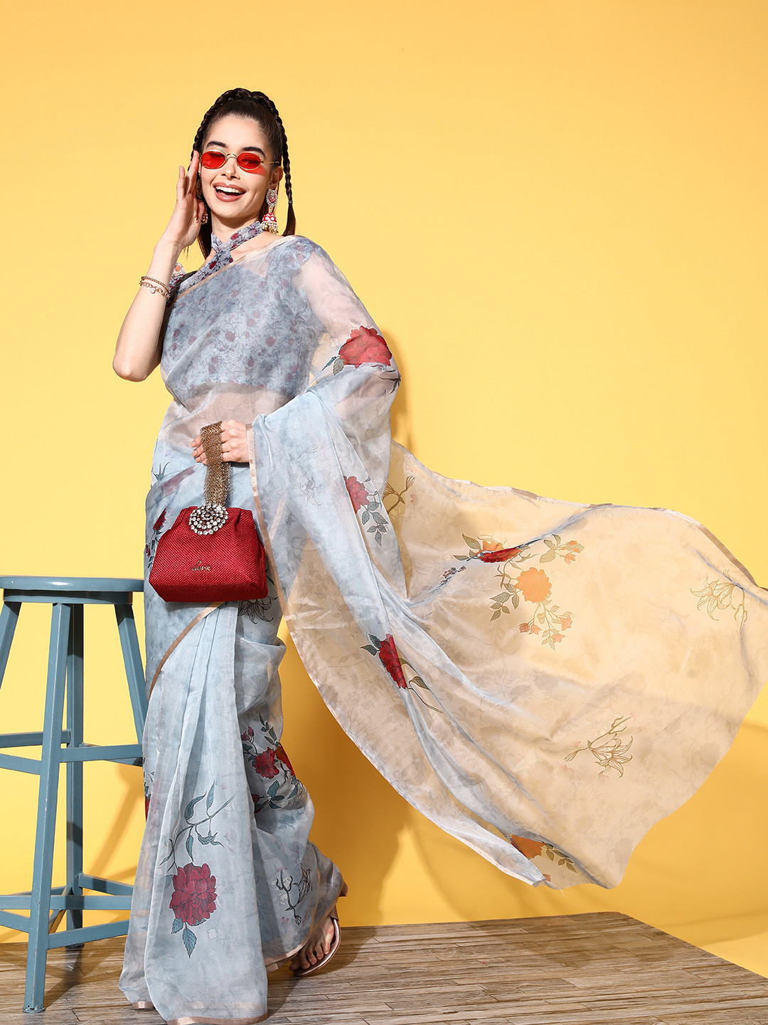

Mitera Grey Floral Phulkari Organza Block Print Saree