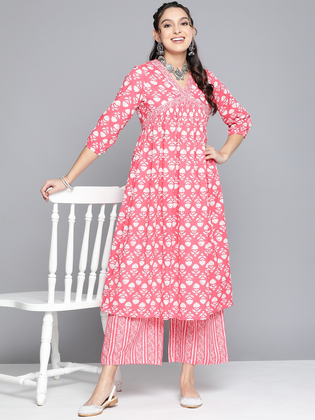 

HERE&NOW Women Ethnic Motifs Printed Empire Pure Cotton Kurta With Palazzos, Pink