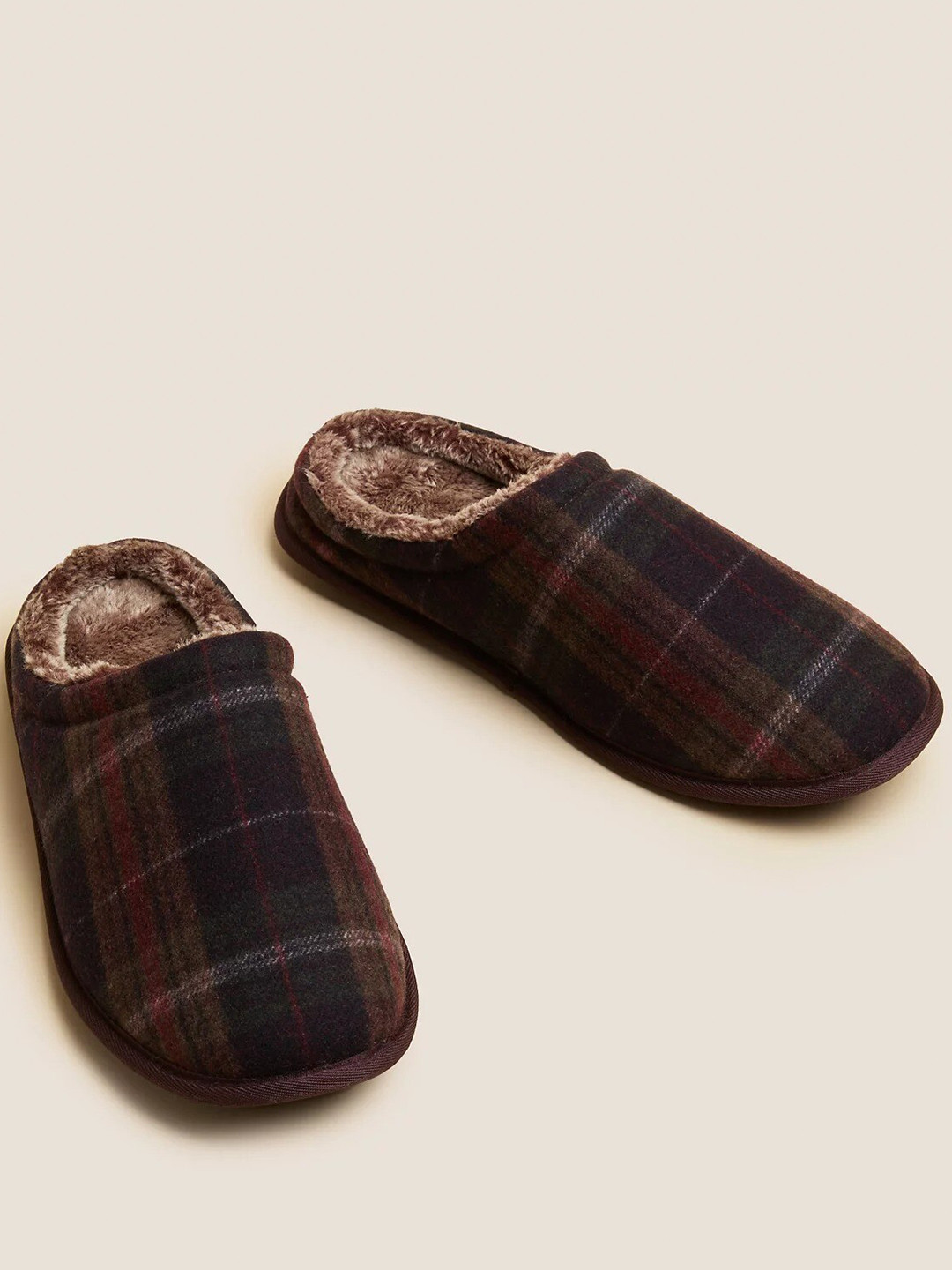 

Marks & Spencer Men Printed Room Slippers, Burgundy