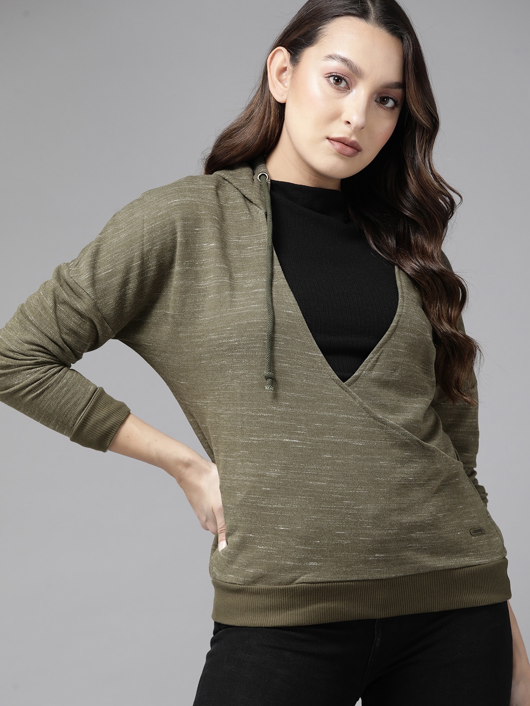 

Roadster Women Solid Ribbed Pullover With Applique Detail, Olive