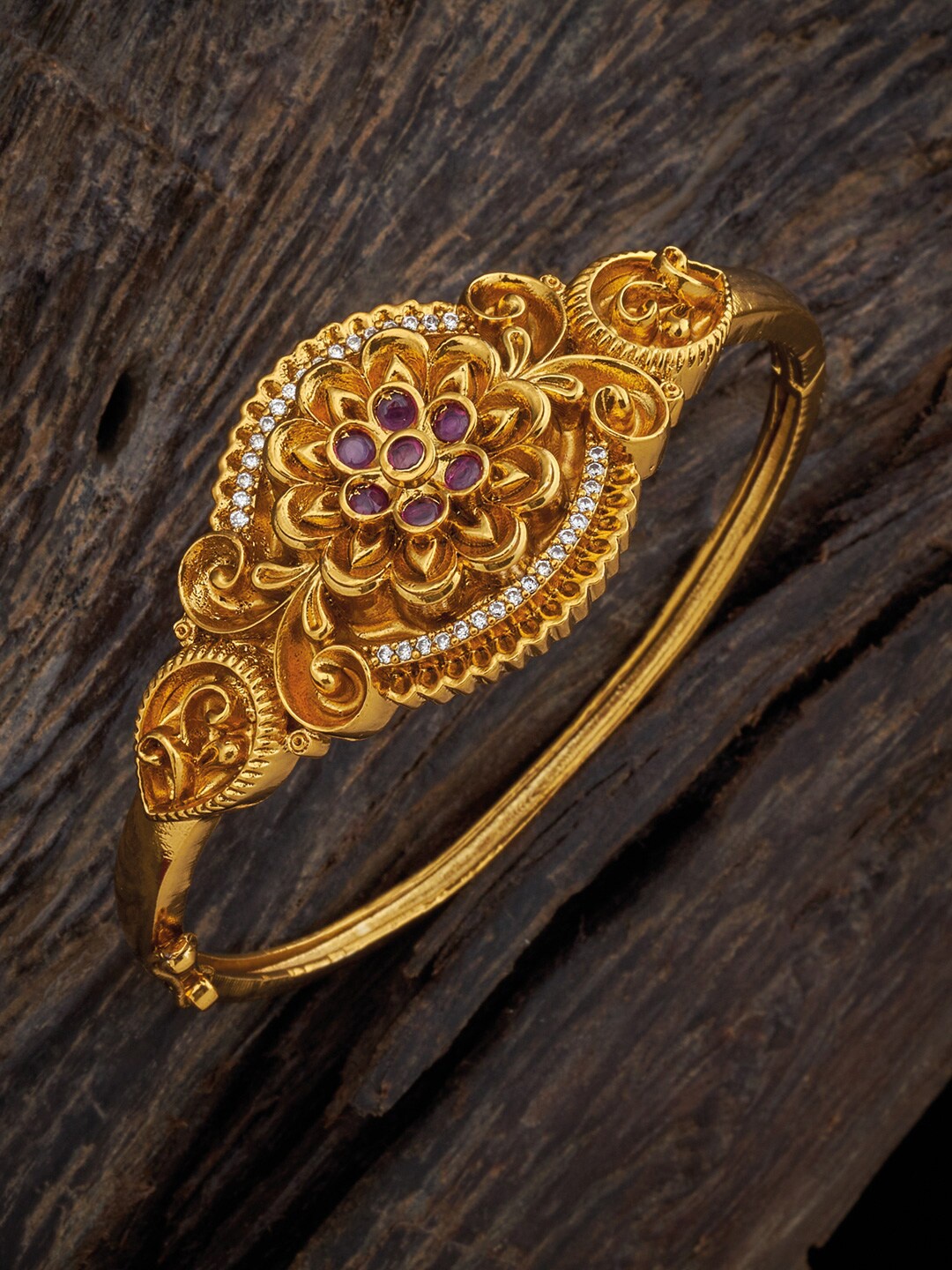 

Kushal's Fashion Jewellery Women Red Brass Antique Gold-Plated Kada Bracelet