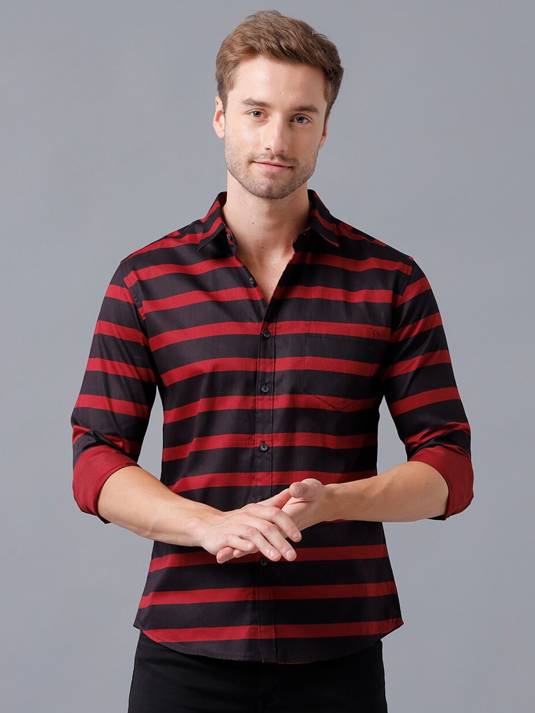 

YOVISH Men Slim Fit Horizontal Striped Semiformal Shirt, Black
