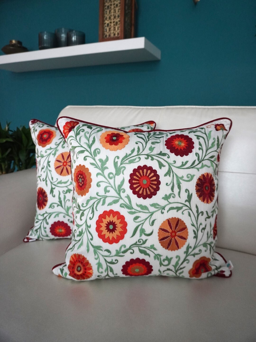 

TARA- Sparkling Homes White & Red Set of 2 Floral Square Cushion Covers