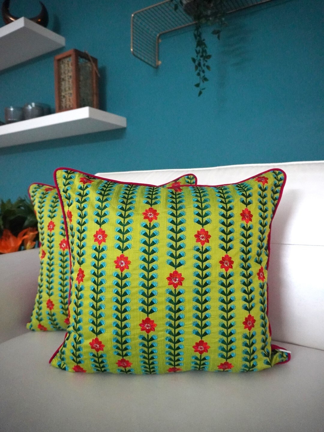 

TARA- Sparkling Homes Green & Red Set of 2 Floral Square Cushion Covers